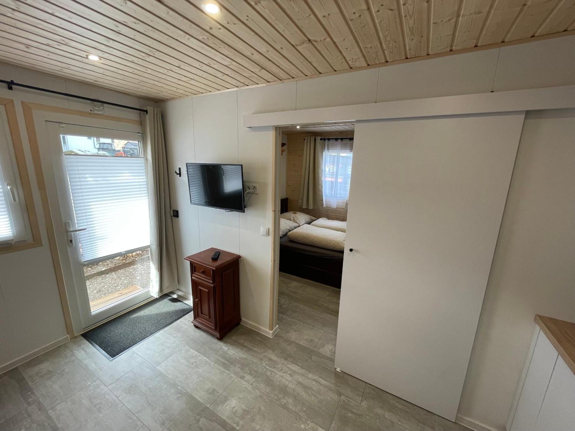 Tinyhaus #4 Huelben - Ortsrand - Kostenlose Parkplaetze Hulben ภายนอก รูปภาพ
